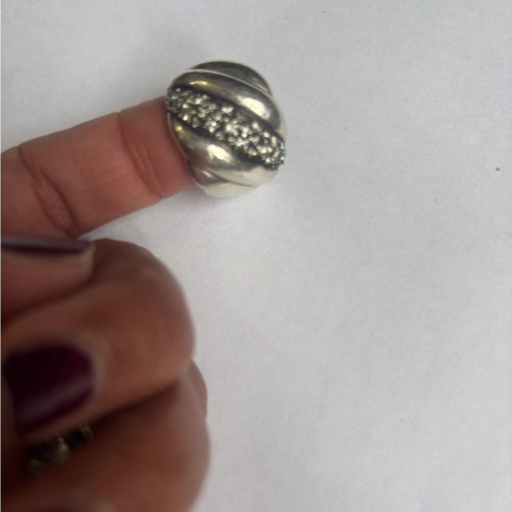 David Yurman Silver Studded Ring 
will fit bet 6 to 7